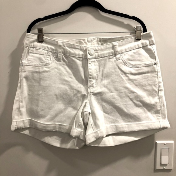 Seven White Jean shorts - Picture 1 of 5